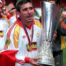 Bülent korkmaz 2000 uefa kupası maç arşivi kupayı kazanan efsane kadro ggrgrg. Test Hagi Yi Ne Kadar Tanidigini Test Et Asist Analiz