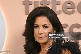 155 fotos e imágenes de alta resolución de Angela Webb