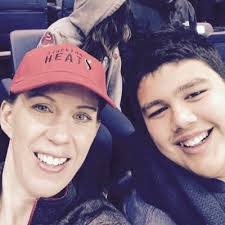 Regina Odell's Instagram, Twitter & Facebook