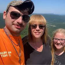 Need a cheap vet to spay my cats?? Too much of good thing not scheduling  anymore.