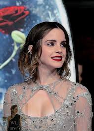C'e' una bestia che s'addormentera' ogni volta che bella come sei le sorriderai. Buon Pomeriggio Dolcezze Instagram Https Www Instagram Com We Love Emma Watson Crush Passate Dal Nostro Gruppo Https Donne Bellissime Celebrita Donne