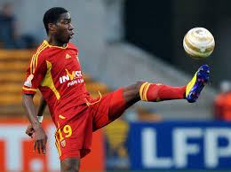 Défenseur du real madrid depuis dix ans, raphaël varane a connu un bon nombre de crises et s'en est toujours sorti. Espoirsdufootball Auf Twitter Serge Aurier Raphael Varane Et Geoffrey Kondogbia Avec Le Maillot Du Rc Lens Vendus Pour Sauver Le Club Http T Co Ar7clwl15r