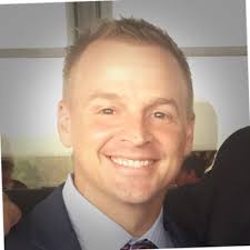 Today marks my 1 year anniversary working for CoAdvantage... Time really  doesn't slow down, and it feels good to take a moment and reflect from when  I started to where I am