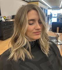 every new mom needs a cute mom chop and a lived in color she seriously  pulls it off soooo well! #livedinhair #idahohair #redken