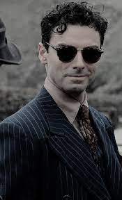 Pin By Janet Phillips On Aidan Turner Really Pretty People Aidan Turner Aiden Turner