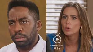 Elas por Elas: Mário e Lara descobrem segredo de Roberto e ficam espantados