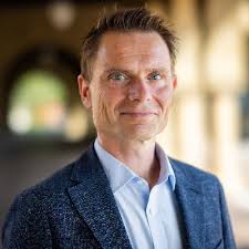 Olly Wright 🇺🇦 🇪🇺 (@ollywright)