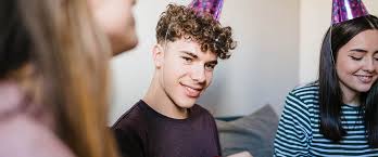 Texte Anniversaire 20 Ans Idees De Messages Pour Cartes D Anniversaire