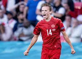 Born 3 july 2000) is a danish professional footballer who plays as a winger for italian serie a club sampdoria. Euro 2020 Sensation Mikkel Damsgaard Preisschild Enthullt Inmitten Des Interesses Von Liverpool Und Spurs Anytime Football
