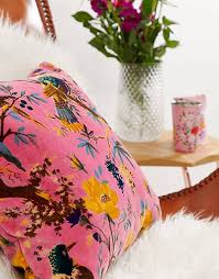 Maybe you would like to learn more about one of these? Ian Snow Bird Of Paradise Cotton Velvet Cushion Cover W 45cm H 45cm Asos