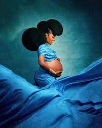 8 Diverse Crochet Hairstyles Natural Haired Women Will Love Maternity Picture Outfits Black Women Maternity Shoot Maternity Photoshoot Poses