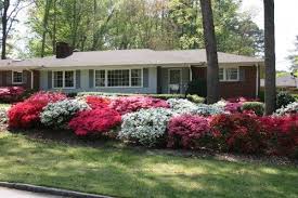 Front Yard Landscaping With Azaleas Side Of House Landscape Ideas Front Yard Curb Appeal Front Yard Landscaping Azaleas Landscaping