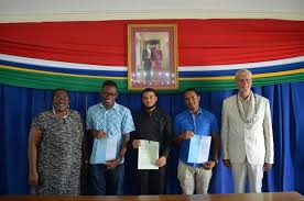 De overheid van sint eustatius heeft donderdagavond per direct de avondklok opgeheven. Three Statian Residents Naturalized As Dutch Citizens Bes Reporter