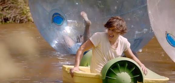 One Direction 'Live While We're Young' by Vaughan Arnell | Videos |  Promonews
