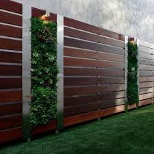 Moderne Gartenzaune Schaffen Sichtschutz Im Aussenbereich Sichtschutz Garten Modernes Zaun Design Gartenmauern