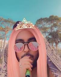 Another amazing weekend at @okeechobeefest with my favorite people. I love  you guys💚 Also, shout out to @cubexican for gathering a bunch of people to  wish my mom a happy birthday💚 #period