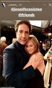 Jennifer aniston and david schwimmer are rumored to be dating and fans are struggling to contain their emotions. Sbulfnbcxush8m