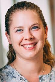 Amy Lor's Instagram, Twitter & Facebook