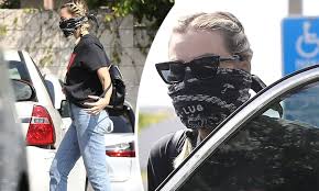 The dash by lil loaded. Margot Robbie Wears A Skull Bandana As She Searches For A Grocery Store In Los Angeles Daily Mail Online