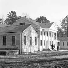 This Was A Military Hospital In 1937 That Is Now Willis Wayside Furniture Store Virginia History Virginia Beach House Styles