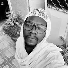 Jordana Brewster engadiu unha nova foto.