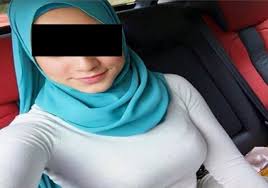 Kalau lelaki handsome berbuat jahat perempuan akan kata: Lelaki Dikecam Sebab Pandang Buah Dada Wanita Bertudung Rilek1corner