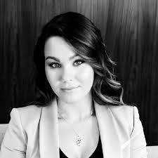 Kristin Conant's Instagram, Twitter & Facebook