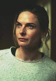 Jolene Connors's Instagram, Twitter & Facebook