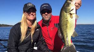 Master anglers demonstrate the best fishing tools and techniques designed for specific north american locales and freshwater fishing goals. World Fishing Network Weekly Programming Highlights