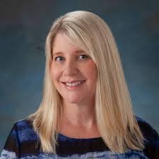 Lisa Deer's Instagram, Twitter & Facebook