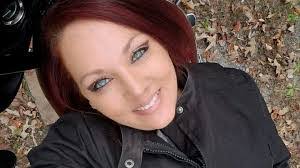 Michele Petersen's Instagram, Twitter & Facebook