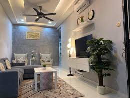 Simak 12 inspirasi yang bisa kamu tiru di sini selengkapnya. Idea Dekorasi Ruang Tamu Jenis Memanjang Rumah Teres Setingkat 22 70 Sqft Ilham Dekorasi