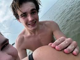 Aiden Parry (@aparryy) • Instagram photos and videos