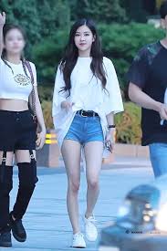 Imgur Com Blackpink Fashion Fashion Rose Fashion