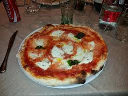 La pizzeria ristorante fiore di latte di feriolo situata a due passi dal lago utilizza materie prime di qualità e offre birre artigianali e vini selezionati. Pizza Fior Di Latte Bild Von Pizzeria Ristorante Tramonti Modena Tripadvisor