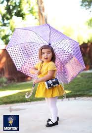 Meet Willow The 2 Year Old With A Lifetime S Worth Of Perfect Halloween Co Little Girl Halloween Costumes Halloween Costume Toddler Girl Little Girl Halloween