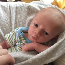 Cel mai expresiv bebeluș din câți ați văzut! Are doar 4 luni și deja  cucerește internauții