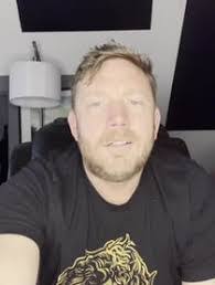 Aaron Weekly's Instagram, Twitter & Facebook