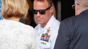 Their story was told in an animated movie mr. Usa Prozess Um Us Soldat Edward Gallagher Spaltet Die Usa