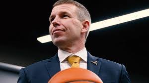 Lloyd Vickers's Instagram, Twitter & Facebook