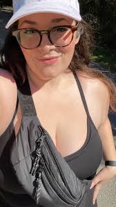 Anyone else enjoying the sunshine today? : ulunaxthicky