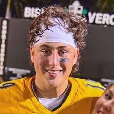 Dennis Forte's Instagram, Twitter & Facebook