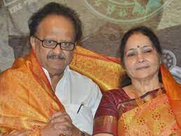 Singer sp balasubrahmanyam family photos. Sp Balasubrahmanyam S Wife Savitri Tests Positive For Covid 19 Telugu Movie News Times Of India