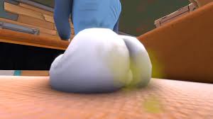 Gwen farting on gray mass (preview) - ThisVid.com