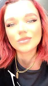 Anne Molitor's Instagram, Twitter & Facebook