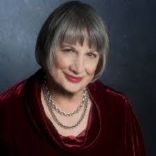 Tina Ferris's Instagram, Twitter & Facebook