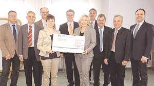 Check top and flop lists, charts and your personal watchlist. 5000 Euro Fur Schulen Im Suden Freising