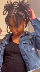 Short Loc Retwist Styles: Beginner Hairstyles for Women