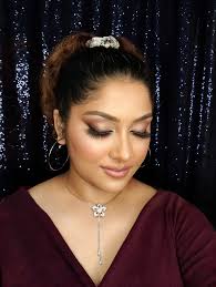 Dewy makeup look Dreams : Your Skin, Amplified ✨ Obsessed with this dewy,  glossy skin finish that's been stealing hearts! 💖 This makeup look is  designed to give you that coveted “just-kissed-by-the-rain”