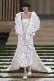 Das besondere bei lanvin sind die neuen. Die 20 Bezauberndsten Brautkleider Von Karl Lagerfeld Fur Chanel Couture Brautkleider Modestil Haute Couture Mode